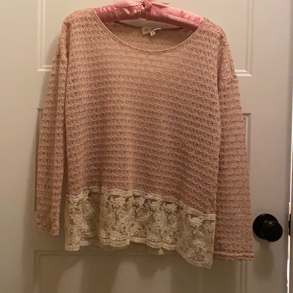 Knit sweater with lace trim